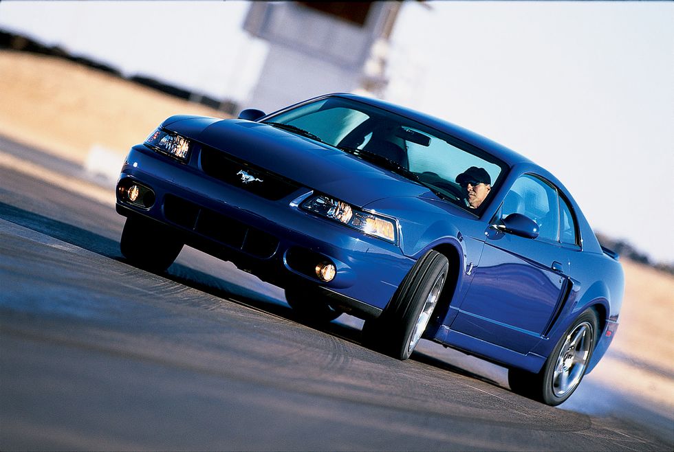 سيارة موستنج كوبرا SVT