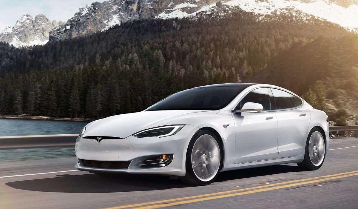 سيارة تسلا موديل S
