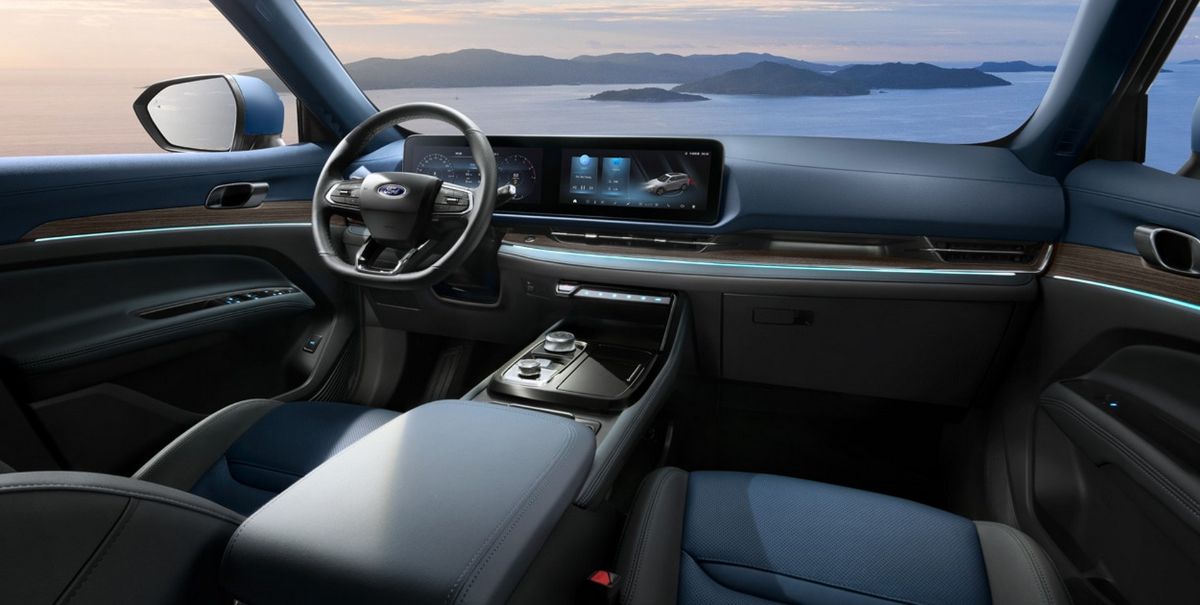 فورد اكويتر سبورت التصميم الداخلي