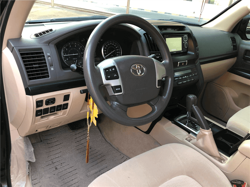 لاند كروزر 2012