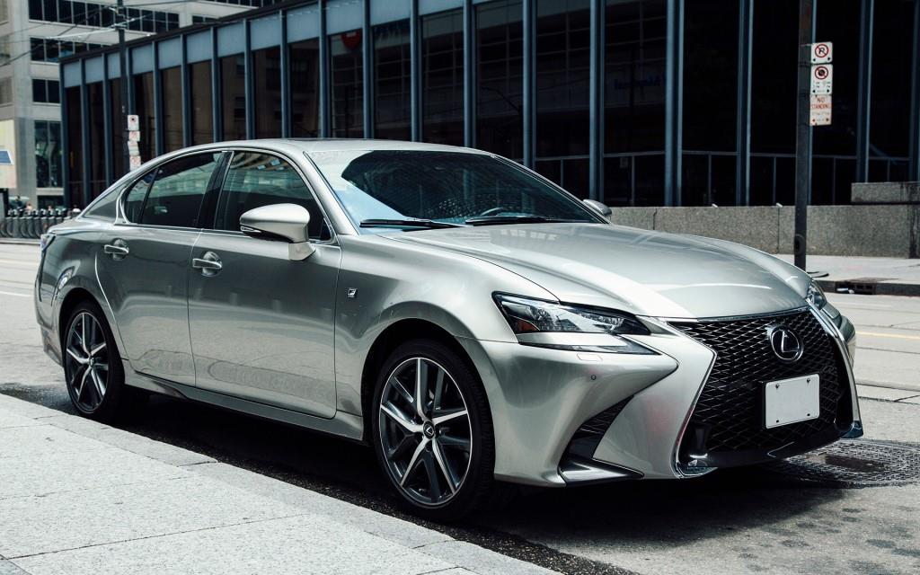 لكزس gs التصميم الخارجي