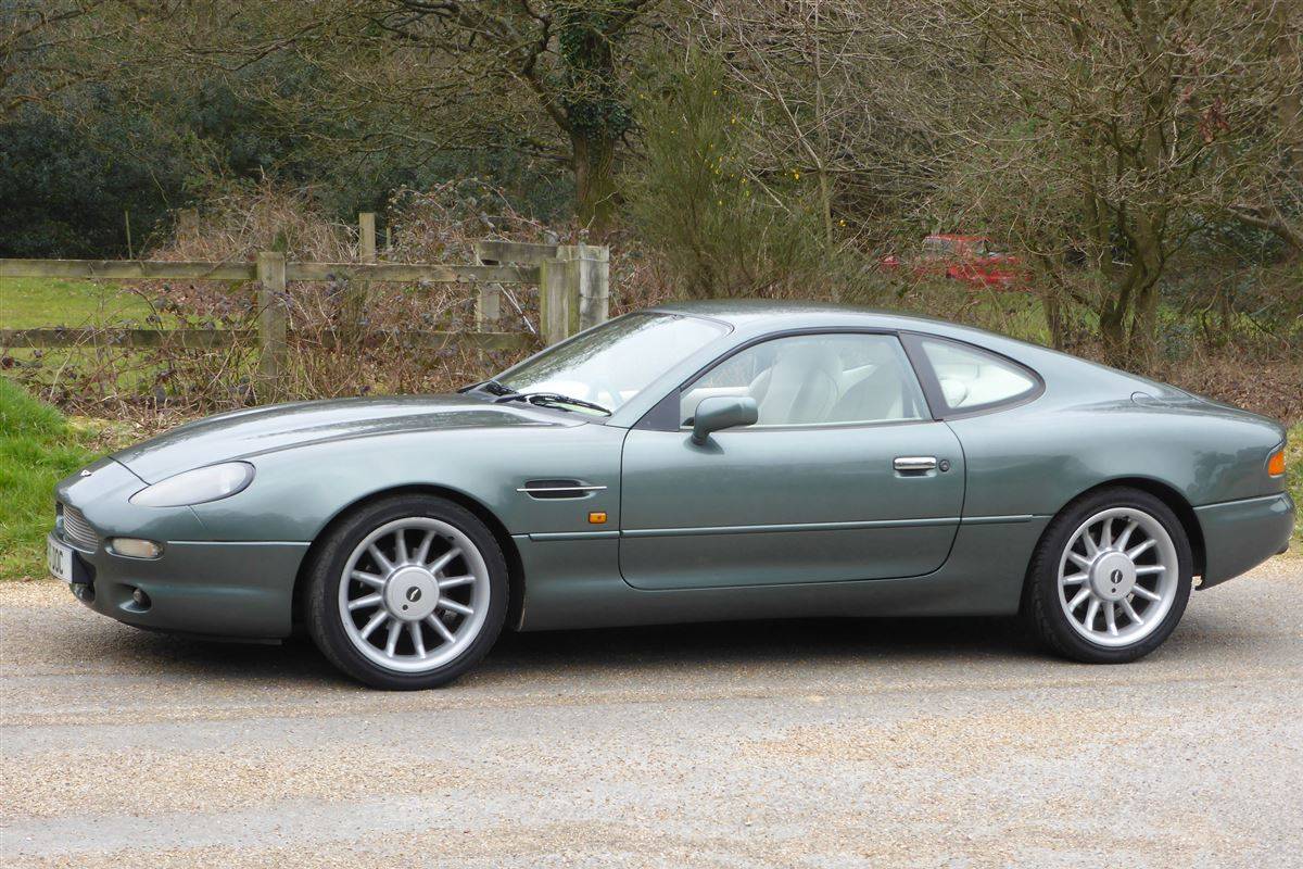 سيارات كلاسيكية