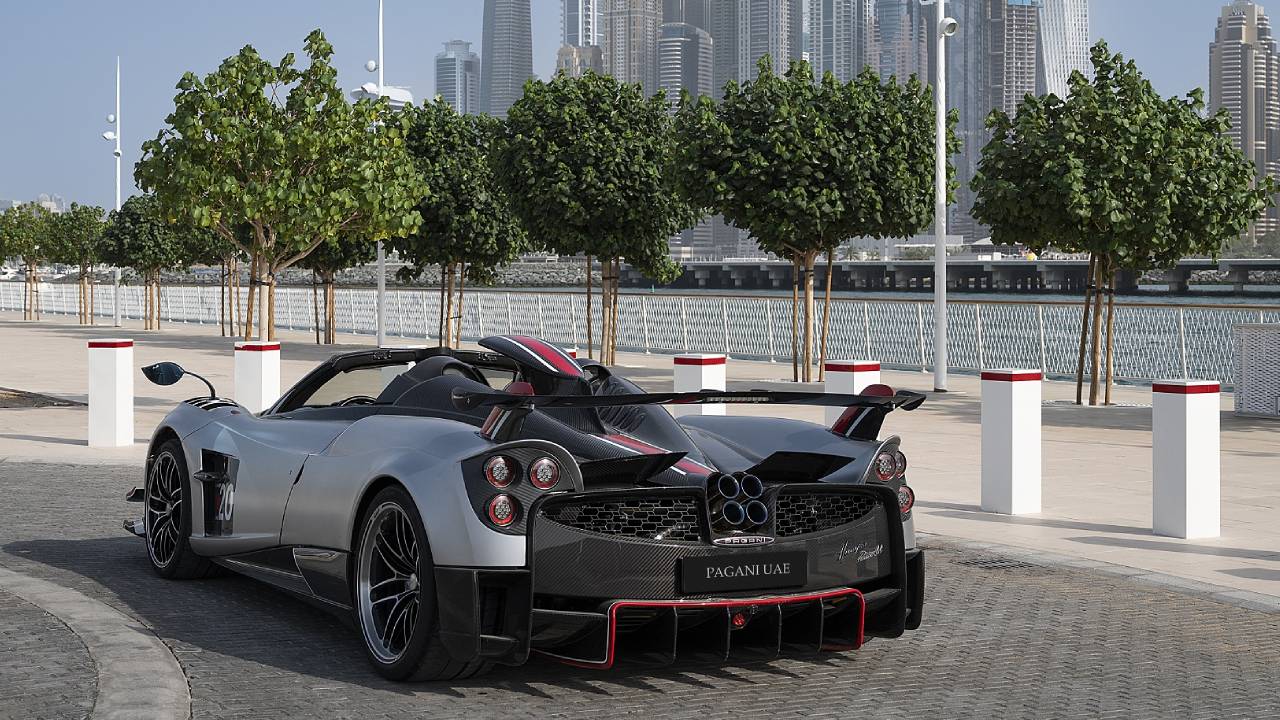 باجاني هويرا في الامارات
