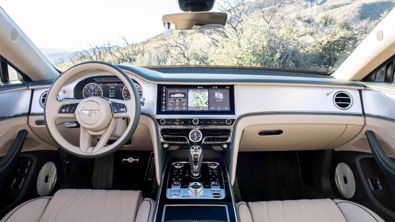 بنتلي فلاينج سبير الهجينة من الداخل