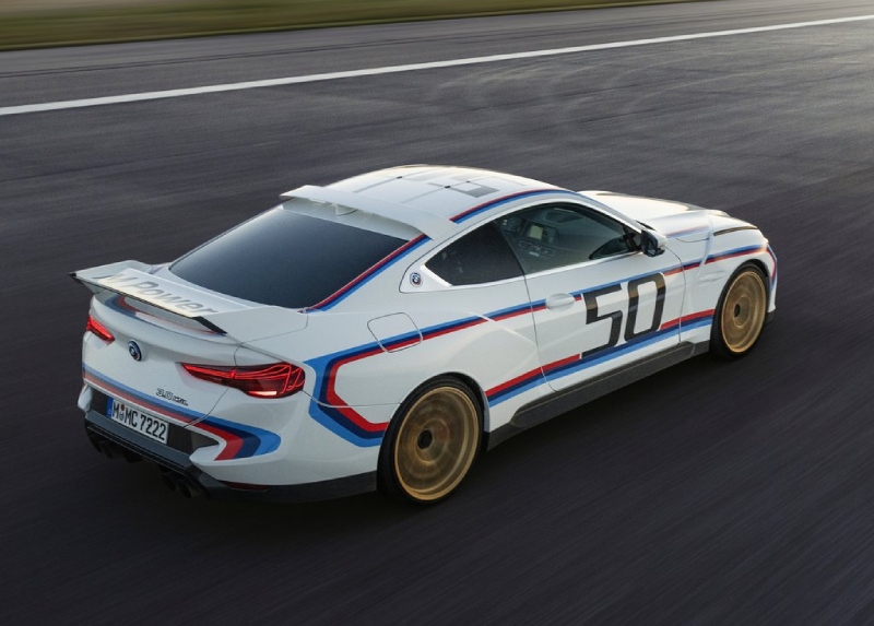 بي ام دبليو سي اس ال اداء