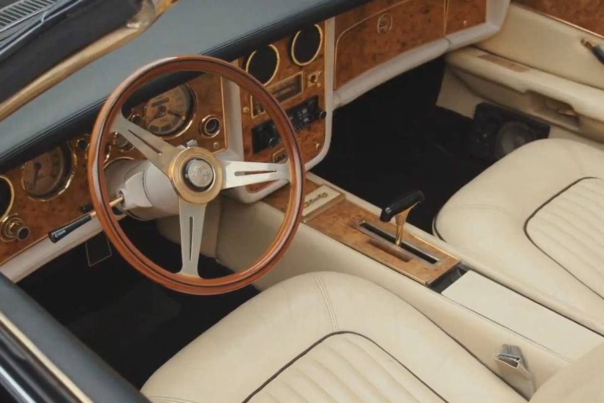 سيارات كلاسيكية