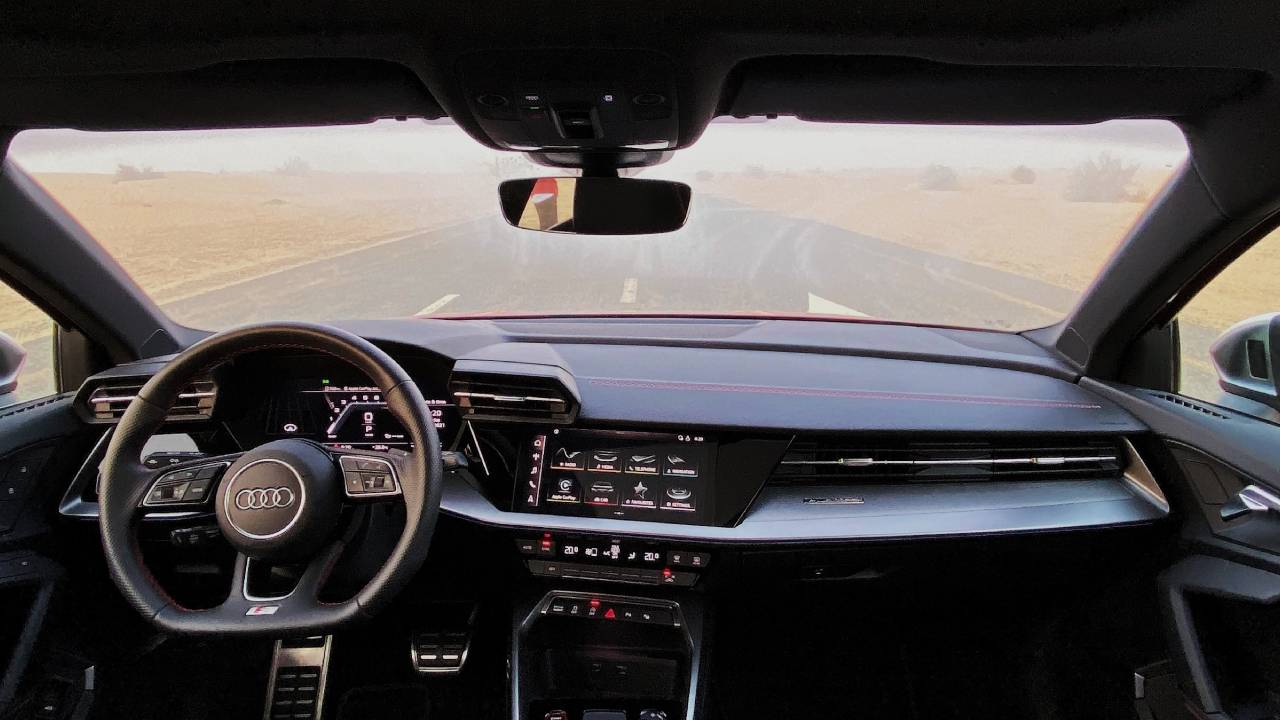 تطريزات الكونسول الأمامي في اودي سبورتباك اس 3