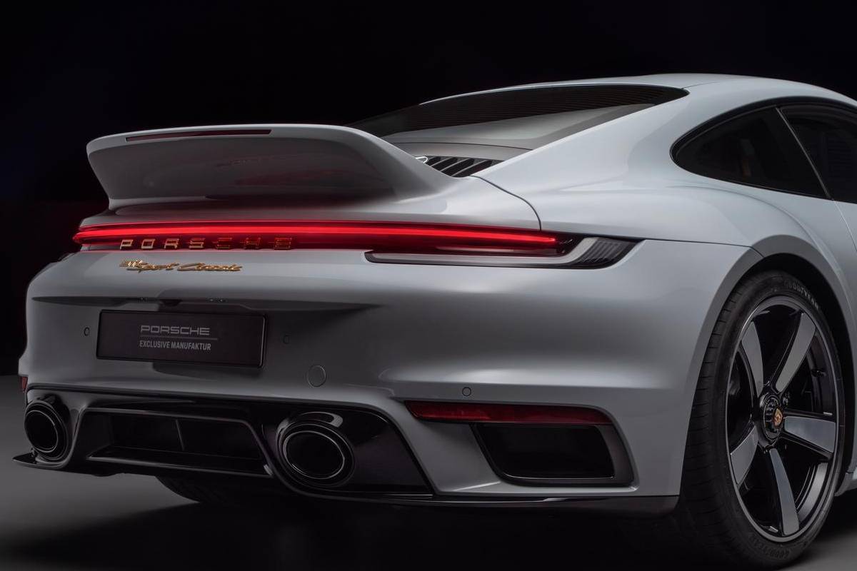 بورشه سبورت كلاسيك 2023