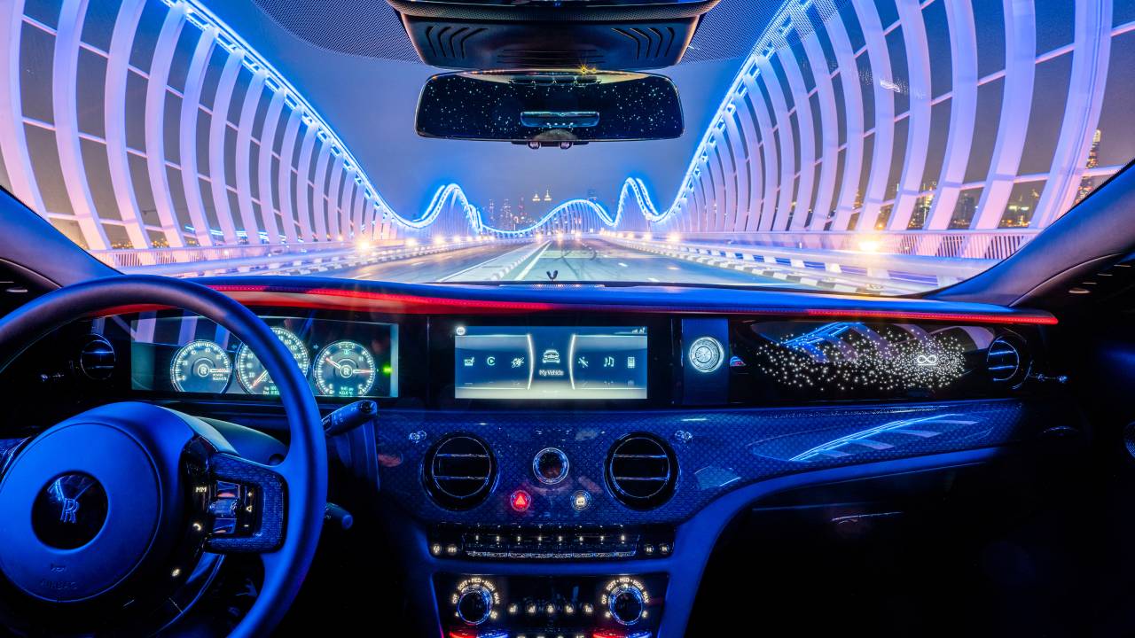 داخلية مبهرة لرولز رويس بلاك بادج