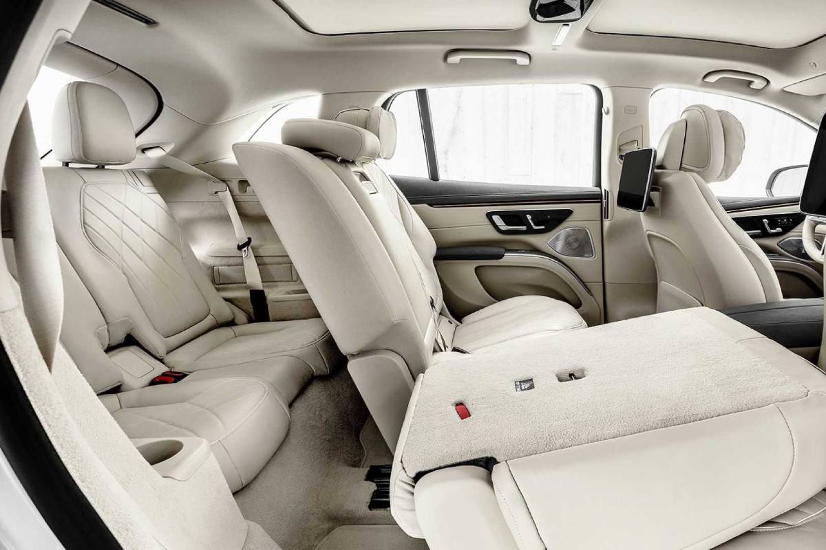 مرسيدس اي كيو اس اس يو في