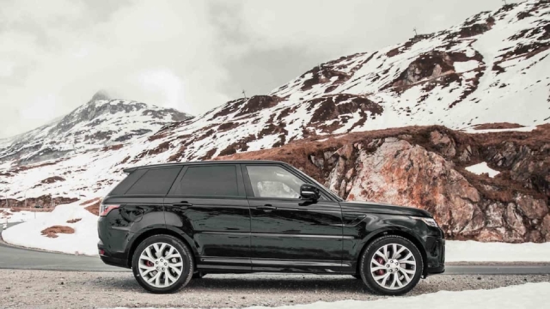 رينج روفر اس في ار 