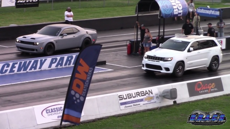 سباق دراق تراك هوك وتشالنجر خارجي