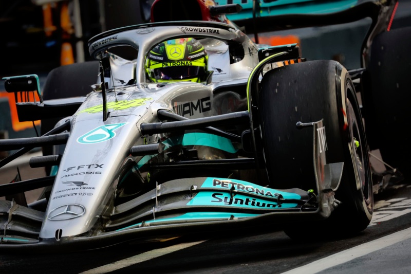 سنغافورة مطبات