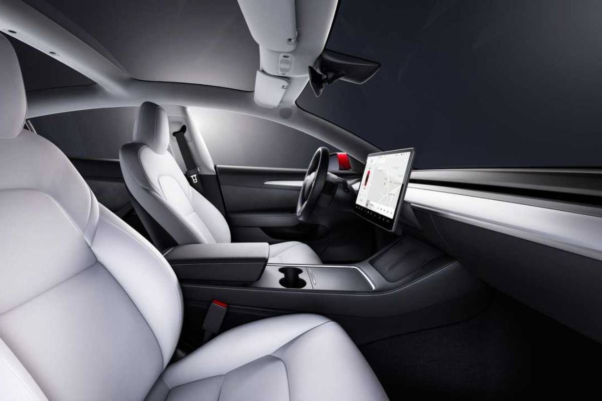 تكنولوجيا السيارات