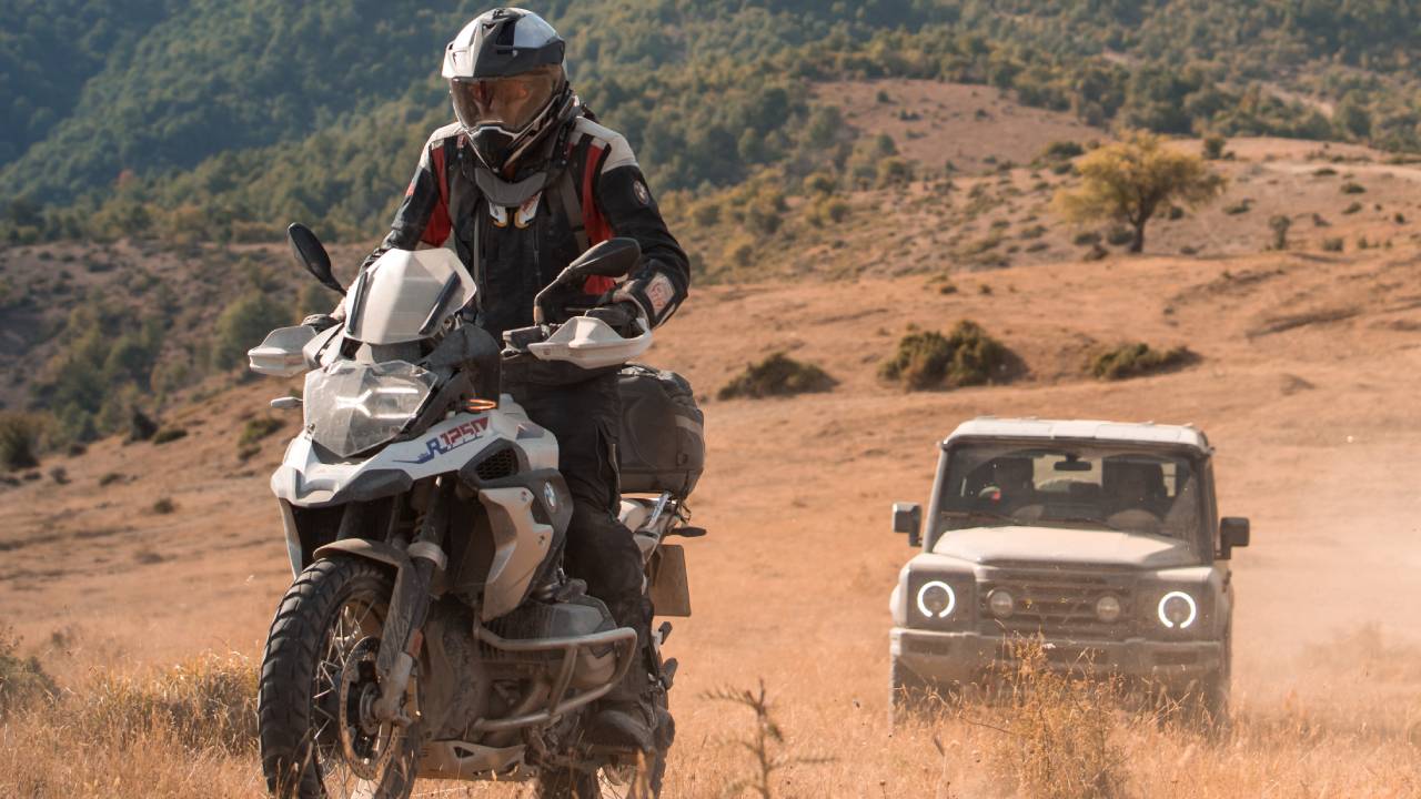 شراكة جرونادييه وموتور راد