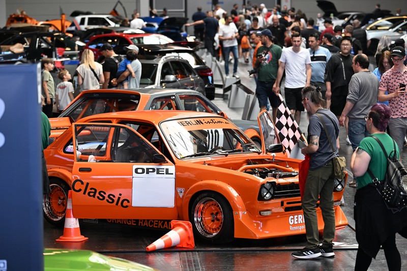 عالم تعديل بودنسي خارجي