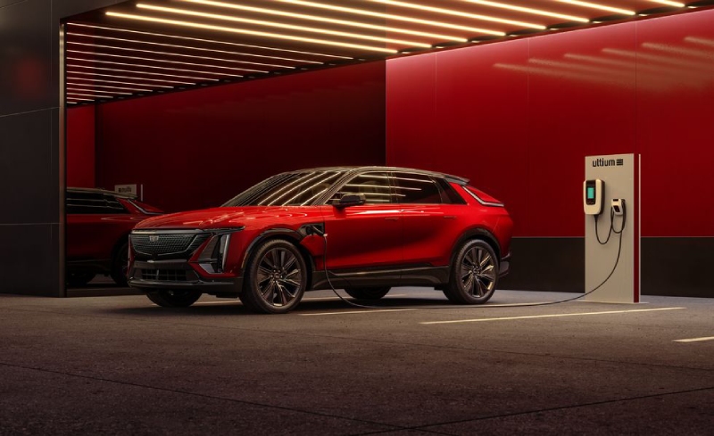 كاديلاك ليريك مراجعة محركات