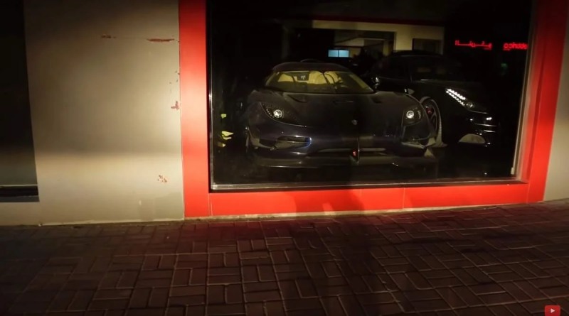 كوينيجسيج دبي خارجي