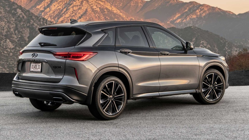 كيو اكي 50 اداء