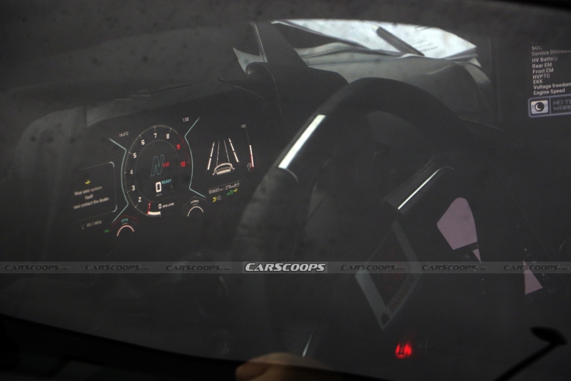 لامبورجيني خليفة افنتادور تجسسية 