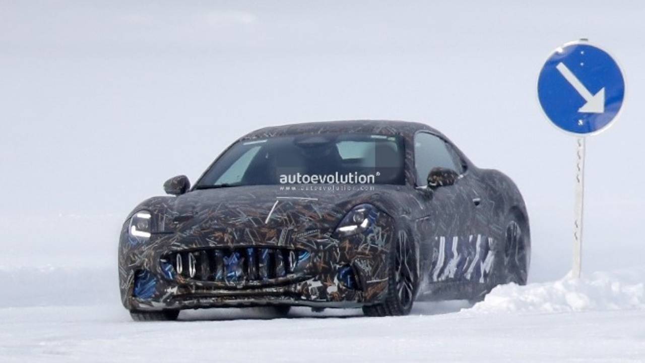 مازيراتي جران توريزمو صورة تجسسية