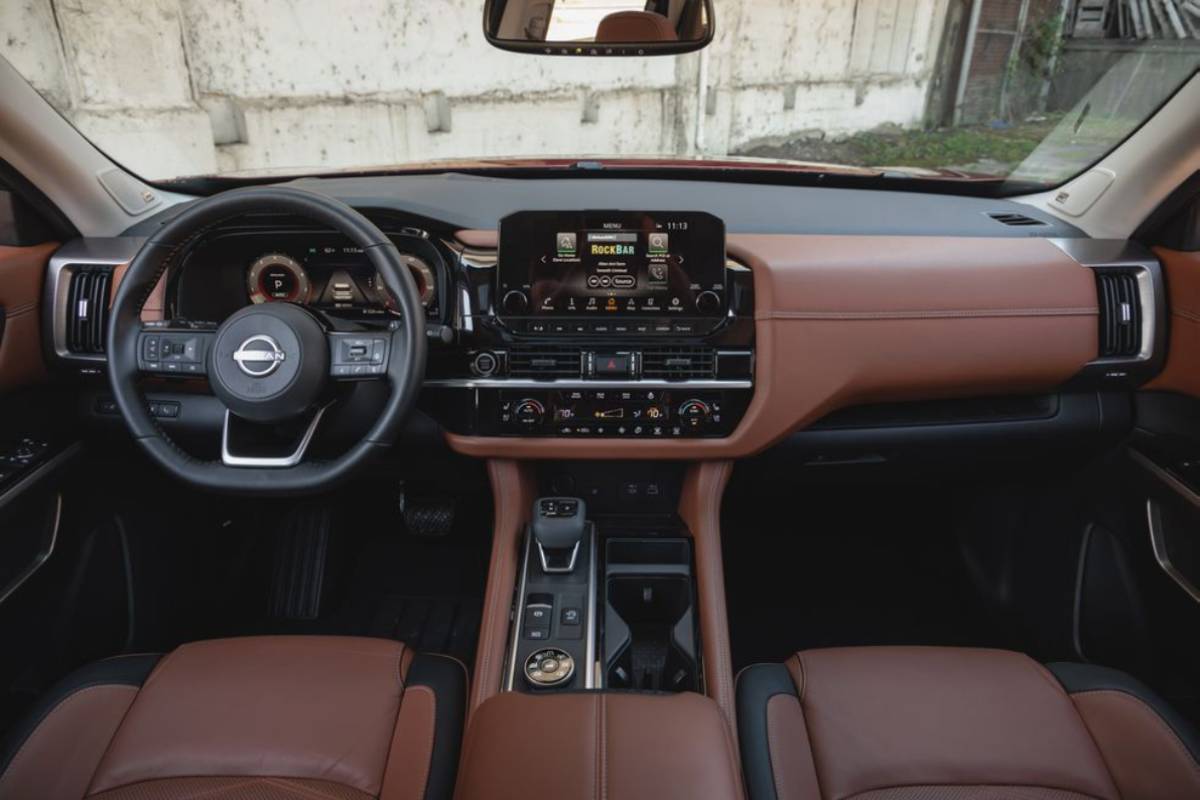 نيسان باثفاندر