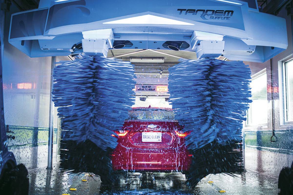 مكينة غسيل السيارات