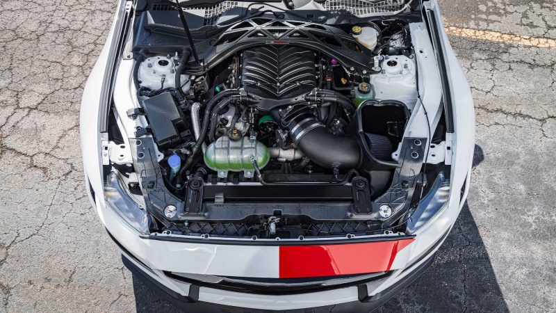 موستنج فينوم محرك 