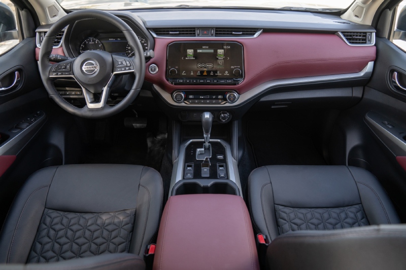 نيسان اكسترا داخلي