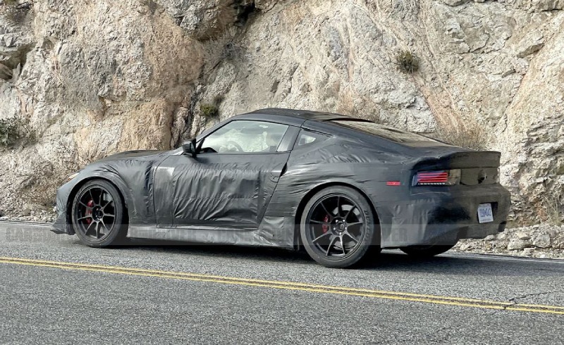 نيسان زد تجسسية