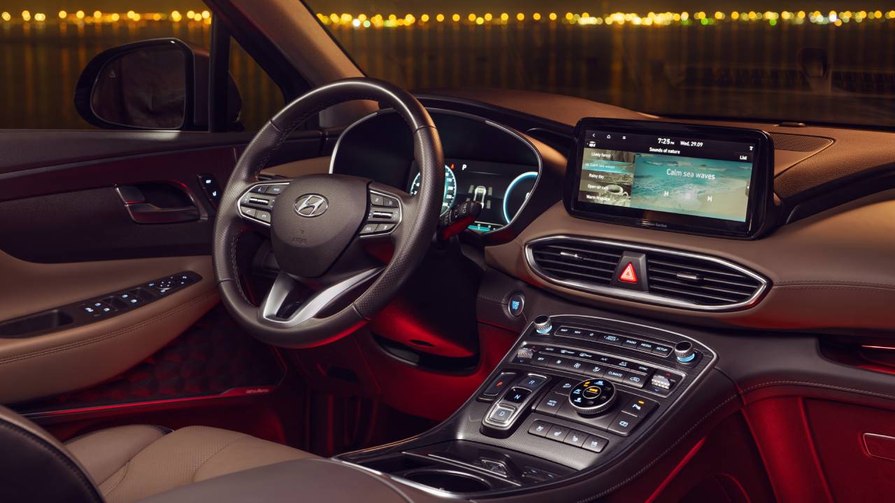 هيونداي سانتا في من الداخل