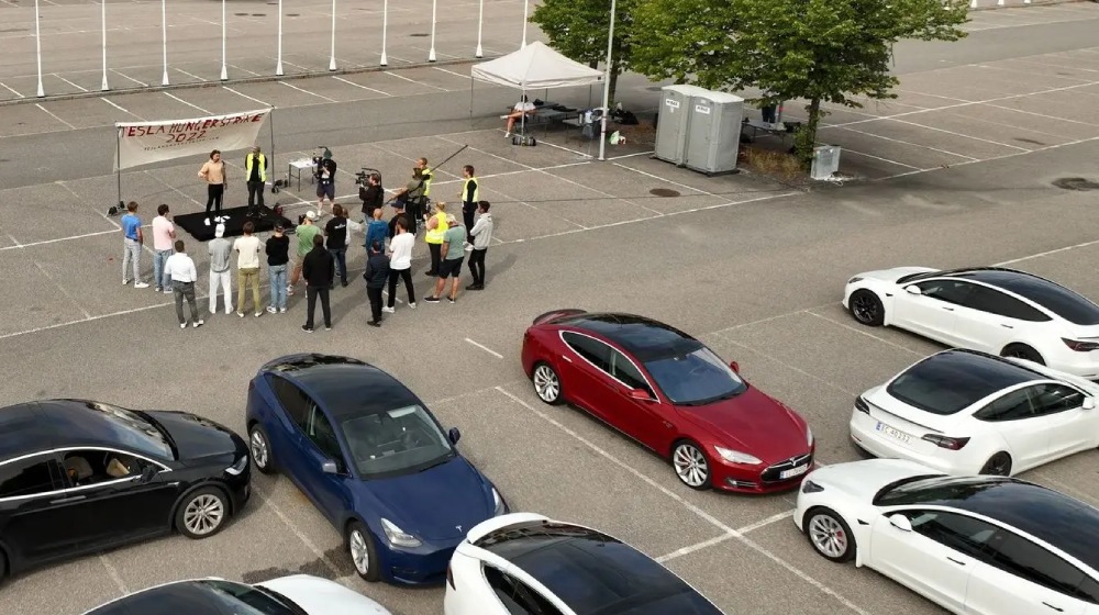 إضراب عن الطعام تسلا 2022 (1)