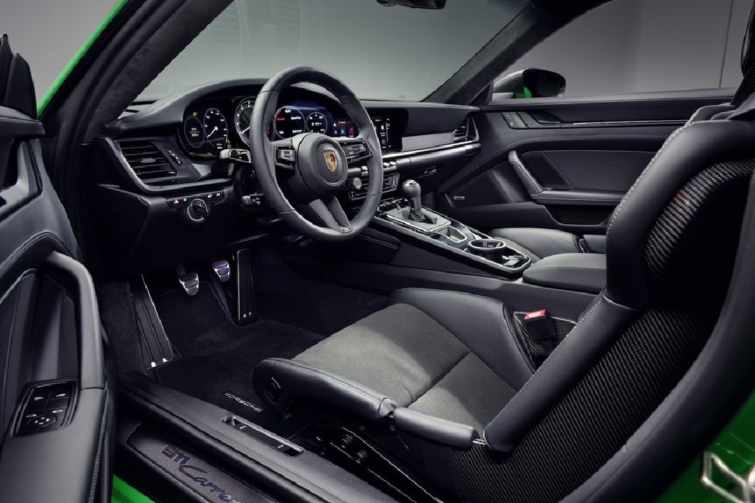 بورشه كاريرا تي (3)