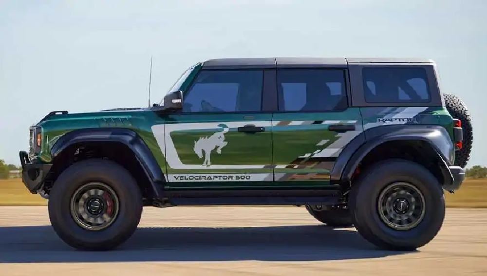 هينيسي فيلوسيرابتور 500 برونكو من الجانب