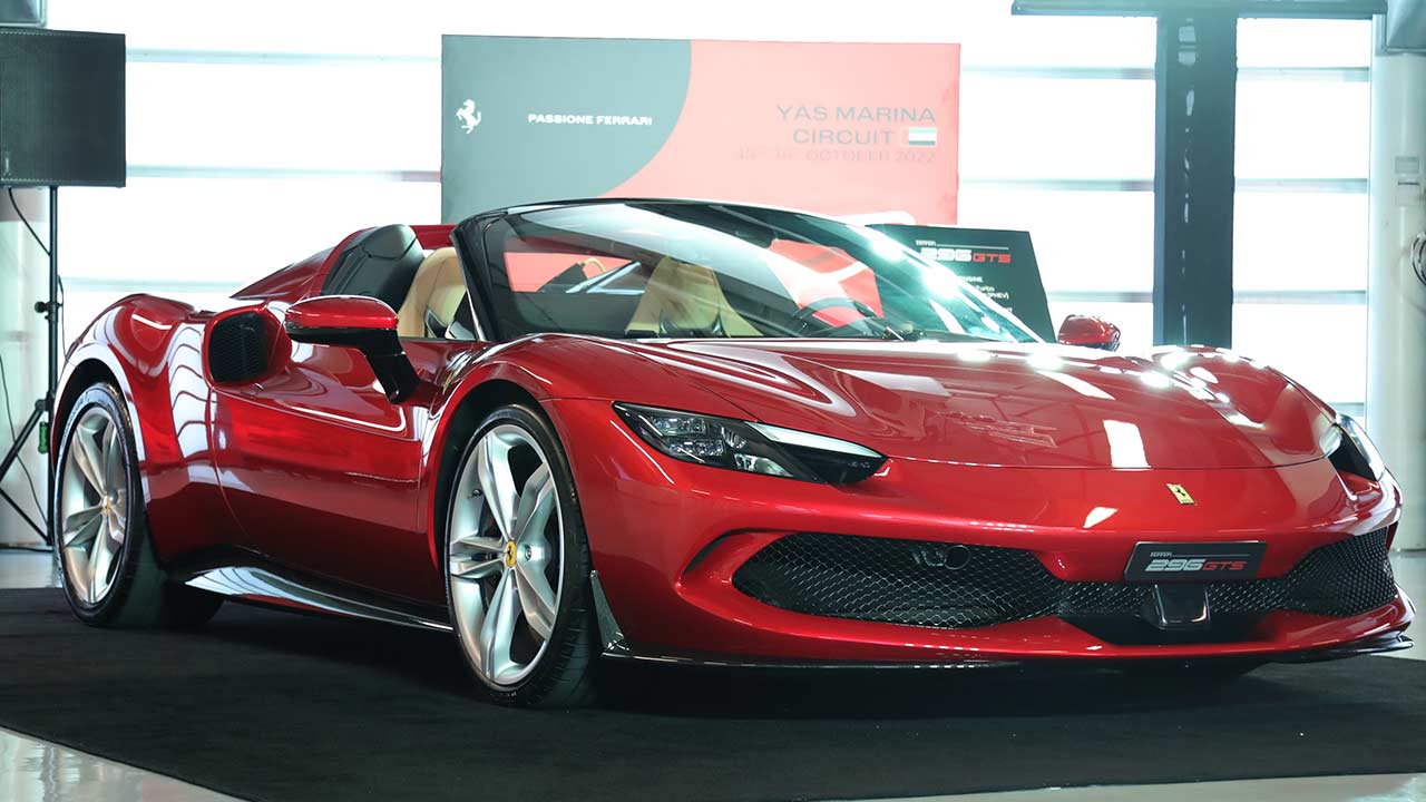 فيراري 296 سترايف 9