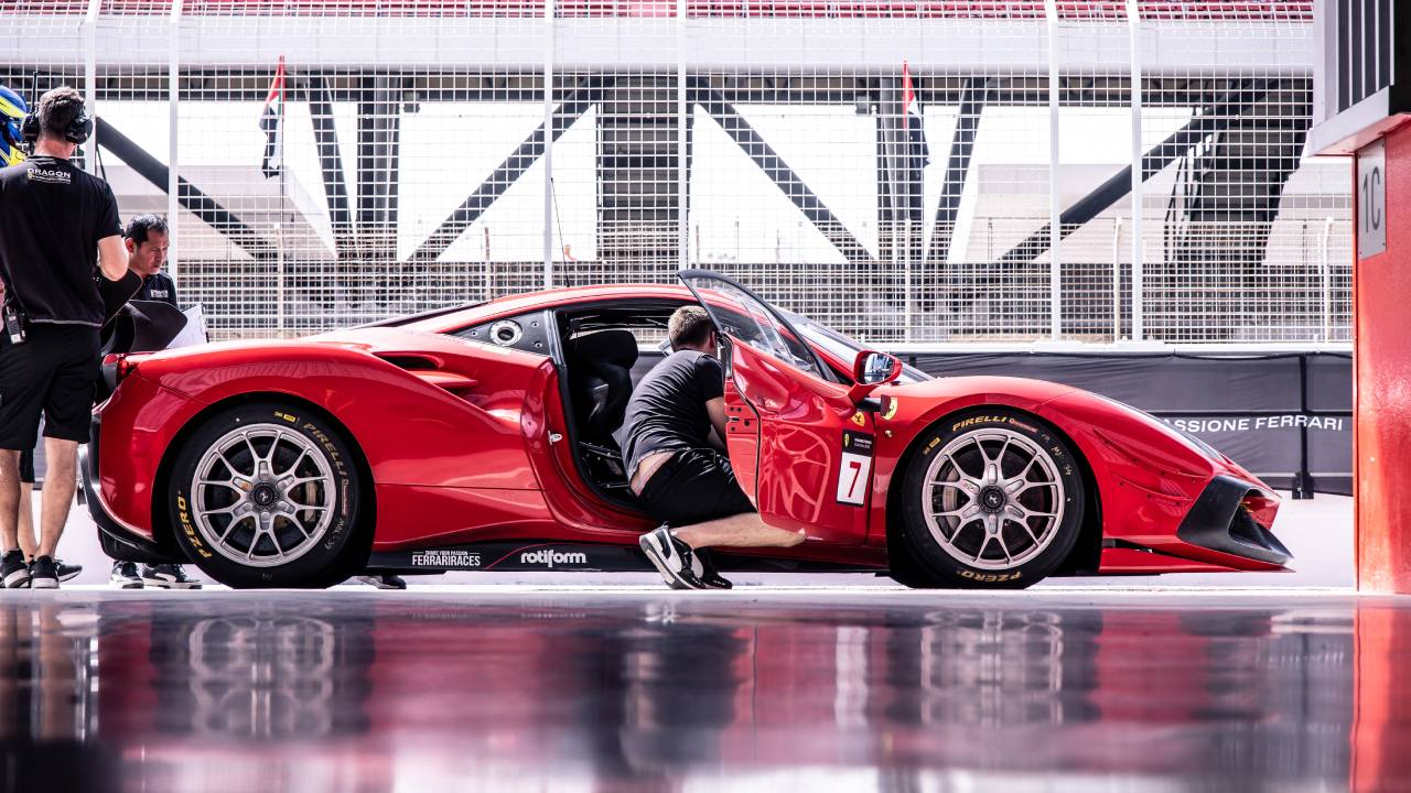 فيراري 488 ايفو