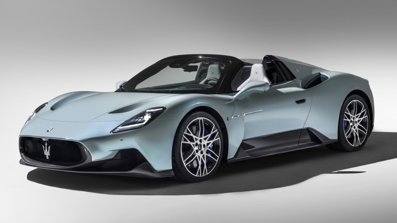 مازيراتي MC20 Cielo الجديدة