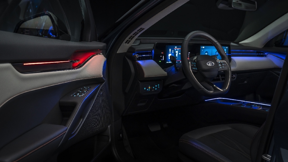 الإضاءة الداخلية في فورد توروس 