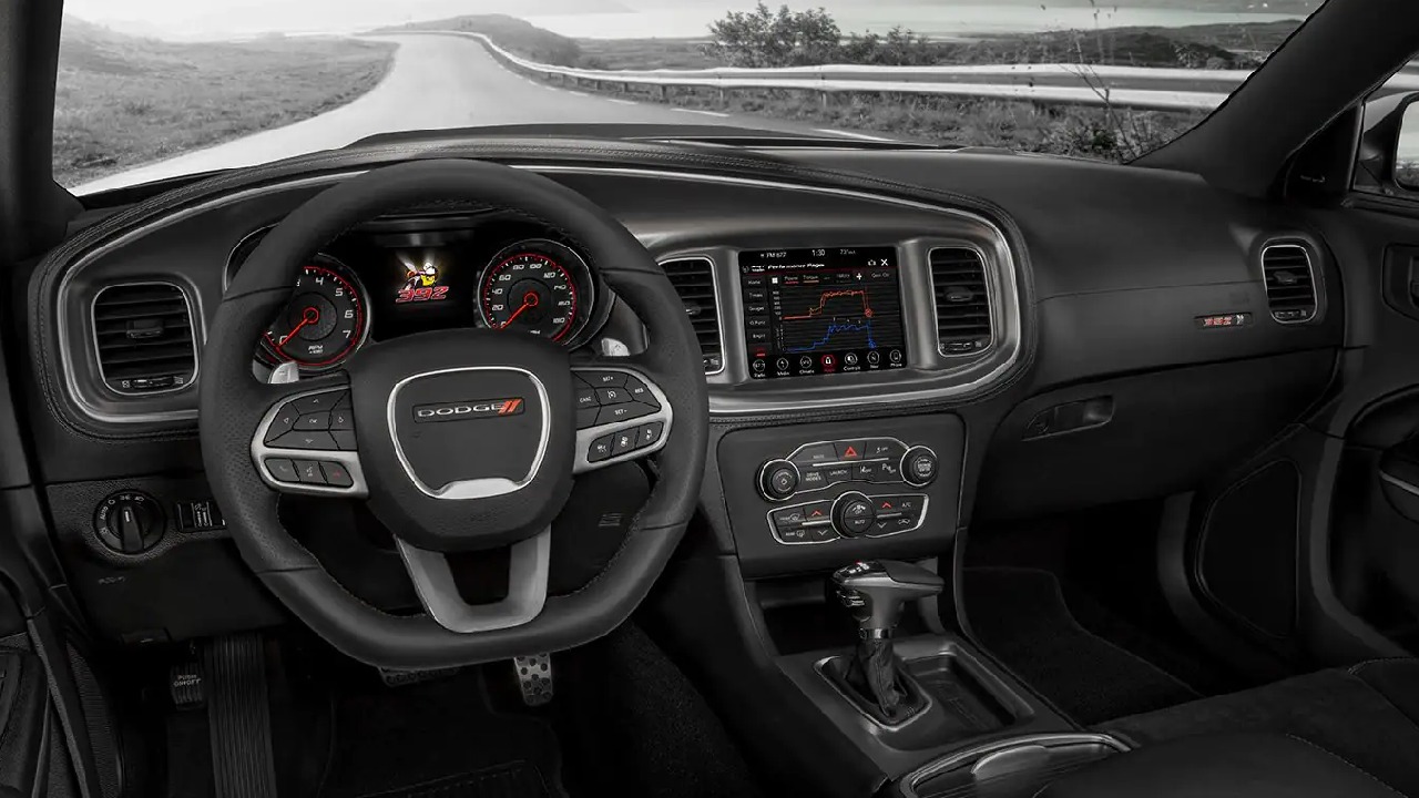 داخلية دودج تشارجر