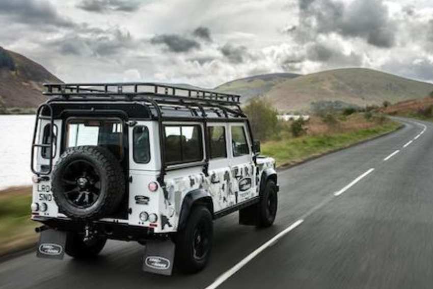  لاند روفر ديفندر V8