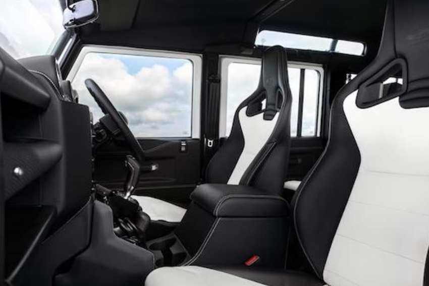  لاند روفر ريكارو 