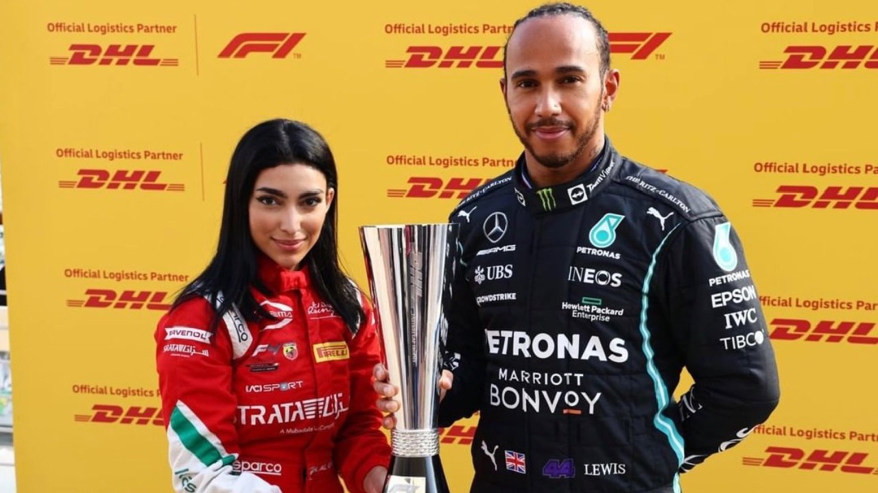 لويس هاملتون وآمنة القبيسي