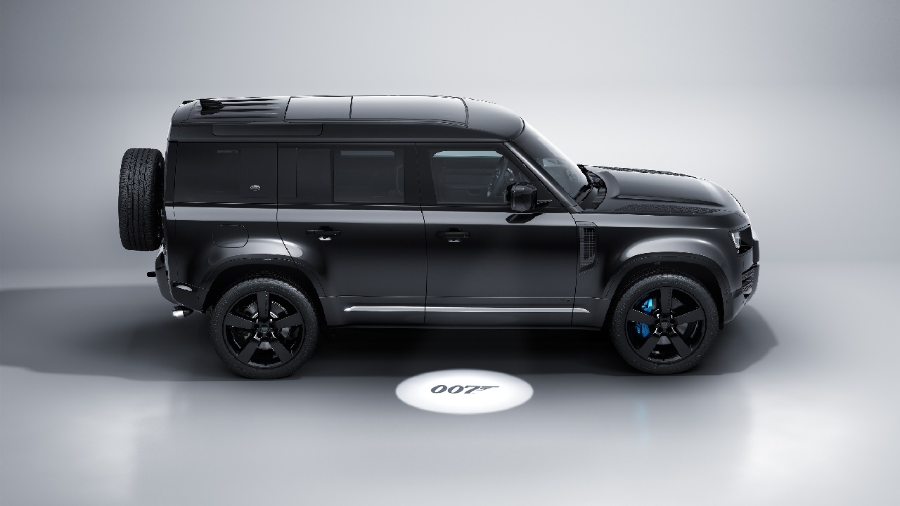 جيمس بوند رينج روفر 007