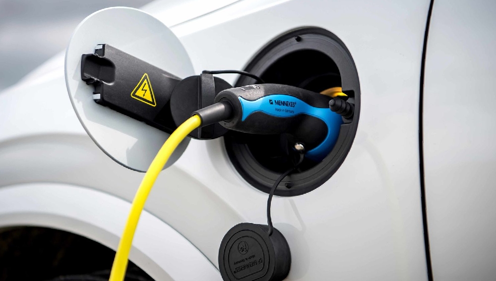 فولفو اكس سي 90