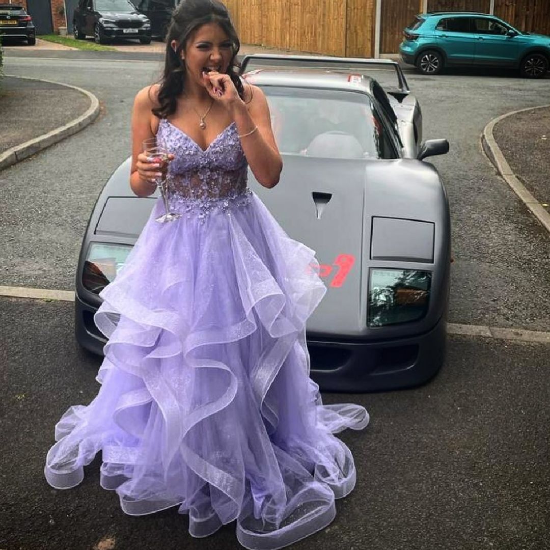 فيراري اف 40 في حفلة تخرج