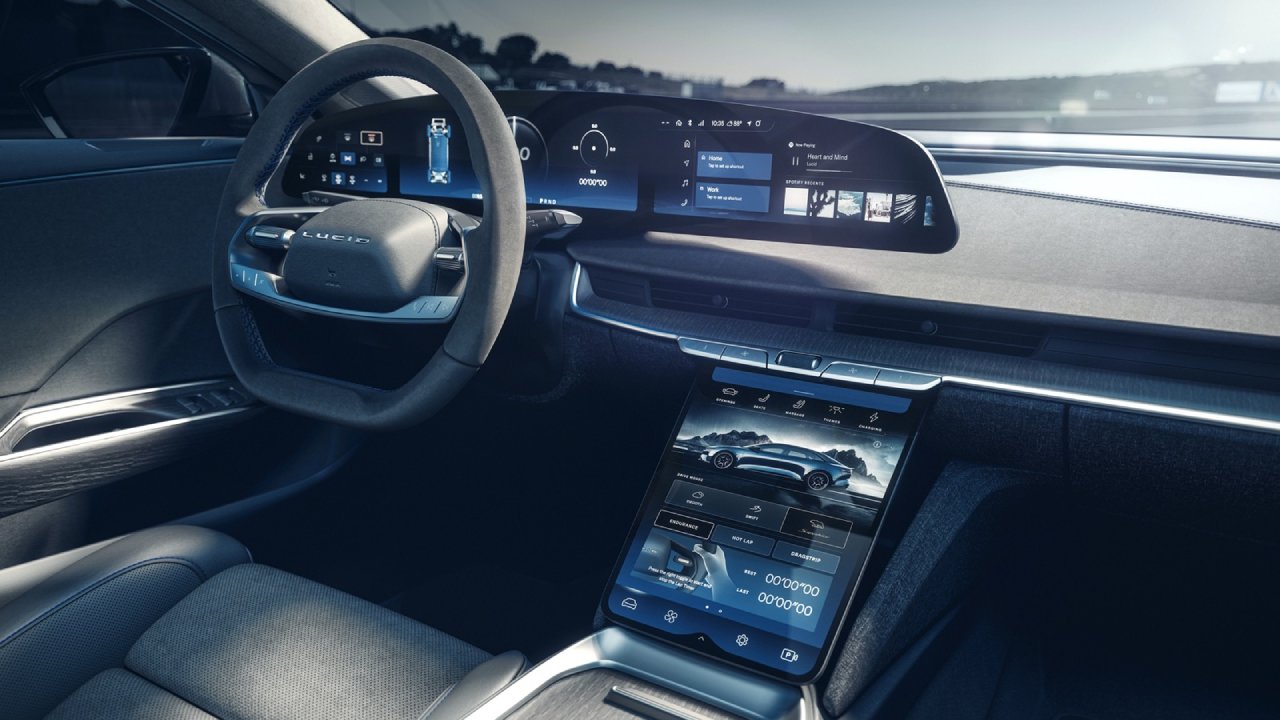 مقصورة لوسيد اير سافاير