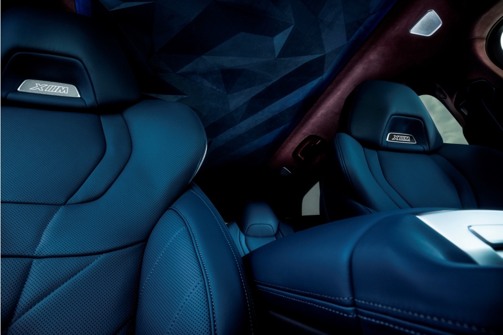 بي ام دبليو اكس ام مقاعد 