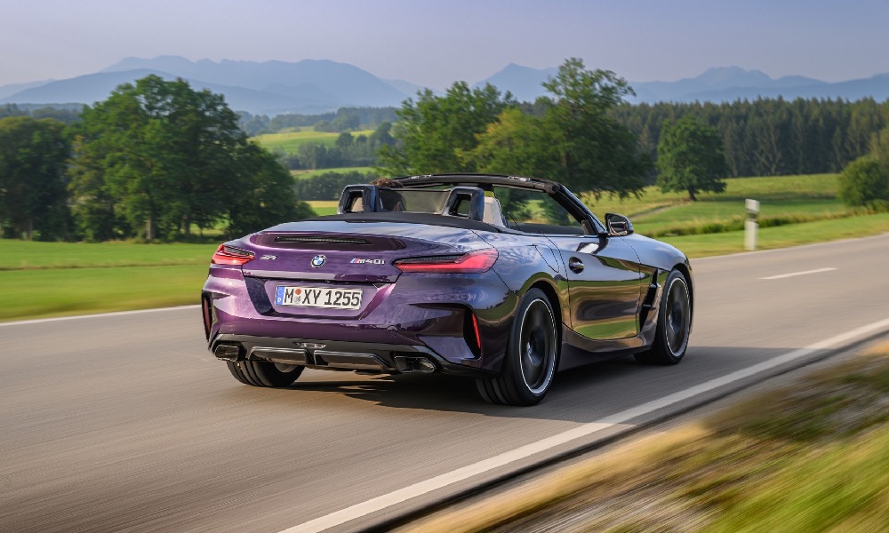 بي ام دبليو زد 4 2023 (1)