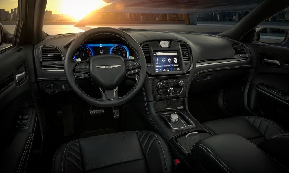 كرايسلر 300 سي من الداخل