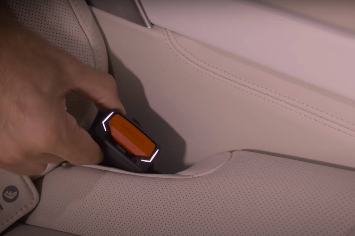 رنج روفر اس في 2022